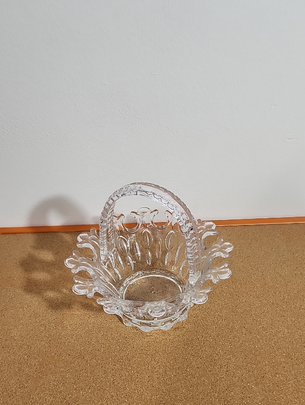 Clear Glass Decorative Basket Candy Dish In Excellent Condition